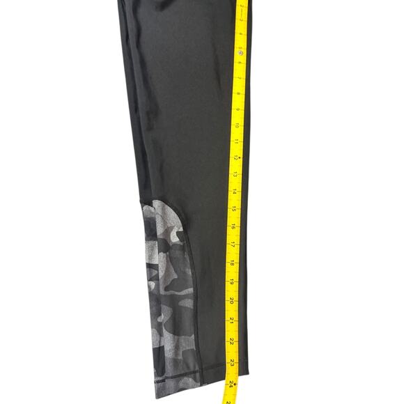 14.  NEW W/ Tag  Nike Women's Pro Icon Clash 7/8 Camo Leggings Size Medium - Picture 5 of 10